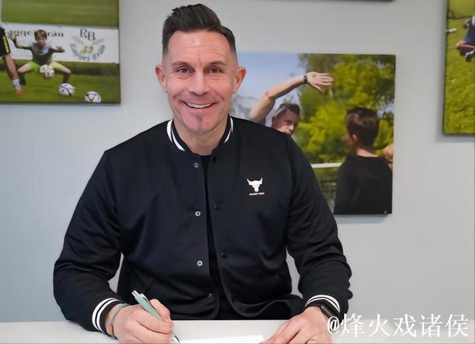 蓉城队前外教汉斯:中国足球需要耐心并注重细节 蓉城队前外教汉斯:中国足球需要耐心并注重细节